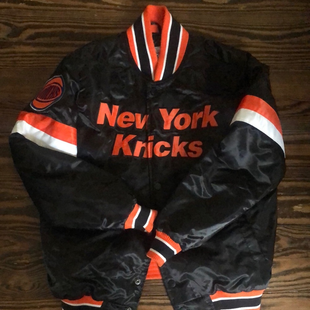 STARTER  LIKE NEW!! New York Knicks Black and Orange Bomber Jacket